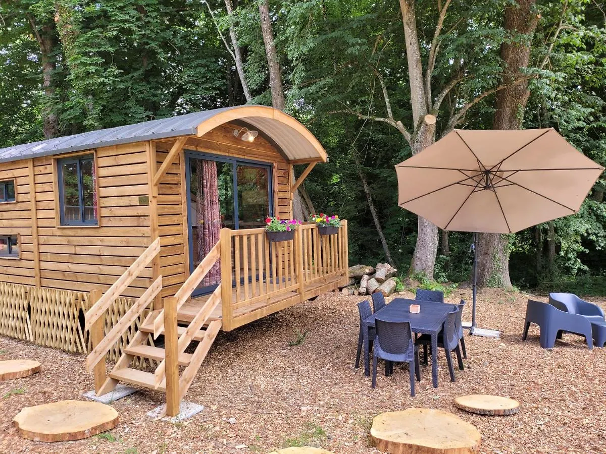 Le Chalet Montegut Hebergements Insolites Hotel Coulandon 0*,  France